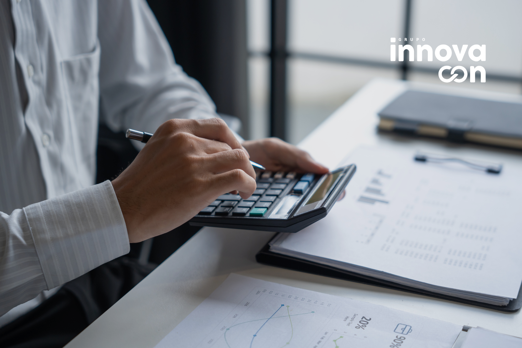 Entenda como o planejamento tributário 2026 em janeiro ajuda a escolher o regime ideal e reduzir impostos, com o apoio do Grupo Innovacon.